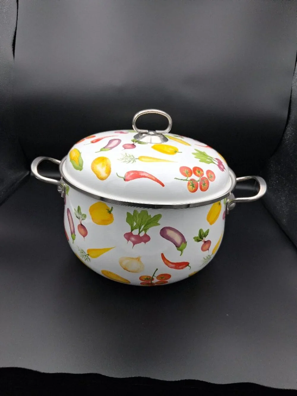 Enamel on steel decorative stockpot. 6.5 quart. Farmers Market